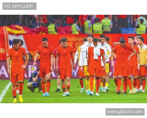 足球明星与中国文化的奇妙碰撞:一场艺术与运动的视觉盛宴 足球明星与中国文化的奇妙碰撞:一场艺术与运动的视觉盛宴