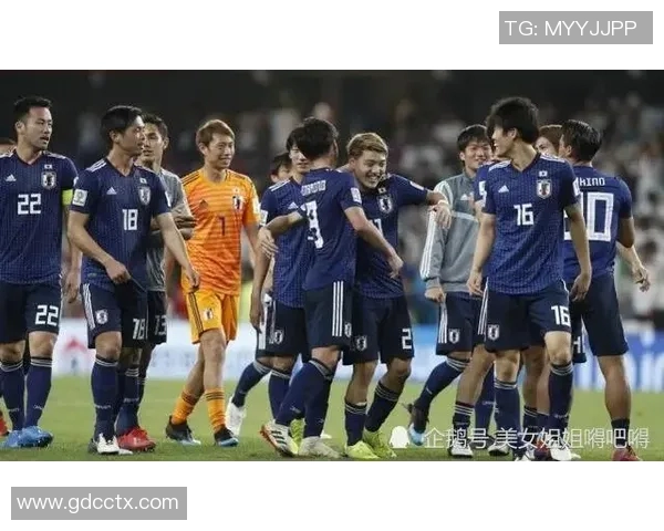 足球明星运动牙套助力球员展现完美微笑与自信风采