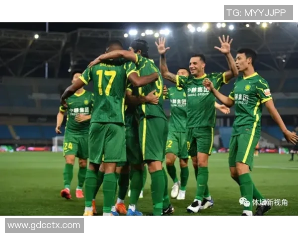 北京足球队以67分领跑冠军赛积分榜争冠形势愈发明朗